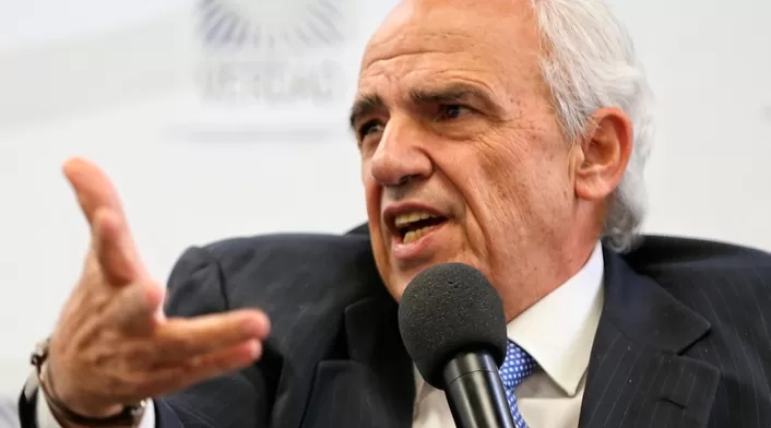 Ernesto Samper, expresidente de la República, en la Comisión de la Verdad, en Bogotá