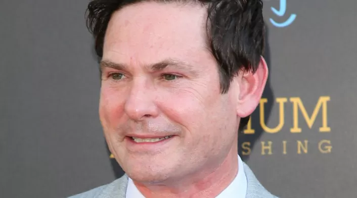 Henry Thomas