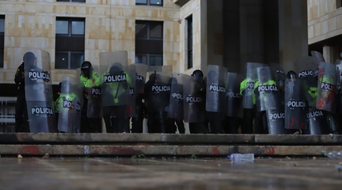 Marcha de estudiantes termina en fuertes desmanes