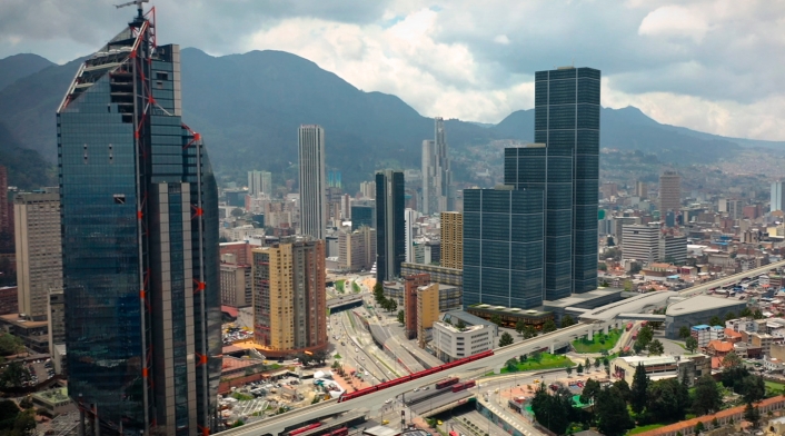 Un render del Metro de Bogotá cruzando la calle 26
