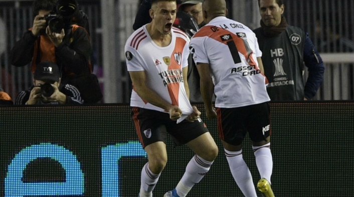 Rafael Santos Borré en clásico River vs Boca Juniors Rafael Santos Borré en clásico River vs Boca Juniors