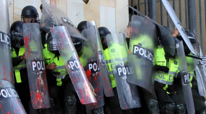 Disturbios y actos vandálicos en Bogotá, en medio de marchas.