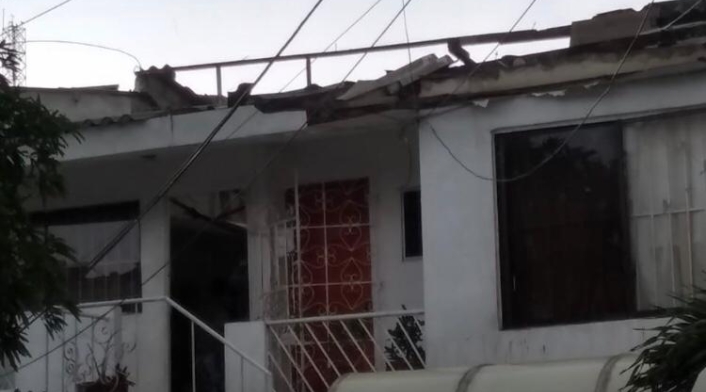 El vendaval afectó el barrio Los Nogales en el norte de Barranquilla.