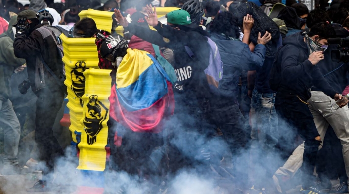 Protestas durante las marchas del 21 de noviembre en Colombia