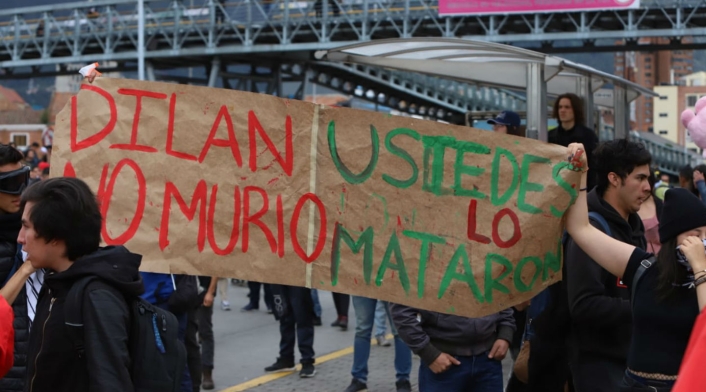 Paro nacional - Bloqueos en la Calle frente a la Universidad Nacional