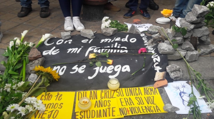 Se dice que el joven salió a marchar porque el Icetex le negó un préstamo universitario.