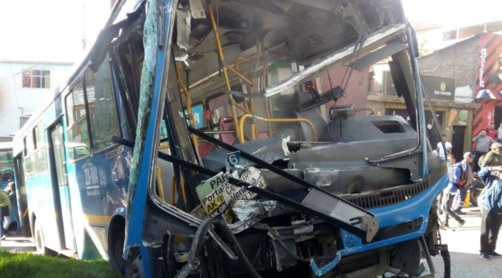 Accidente de bus del Sitp en el sector Lucero, sur de Bogotá.