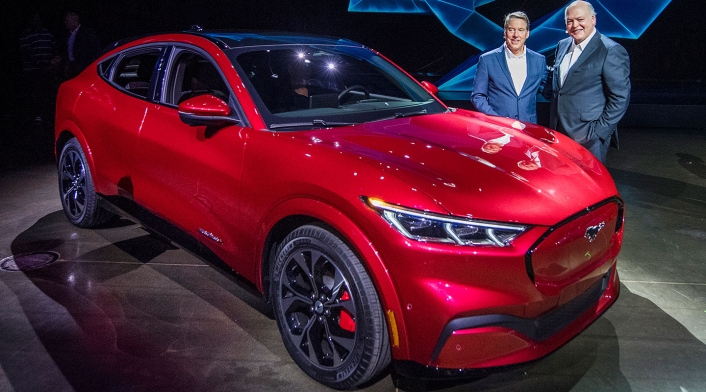 Ford presenta su Mustang eléctrico