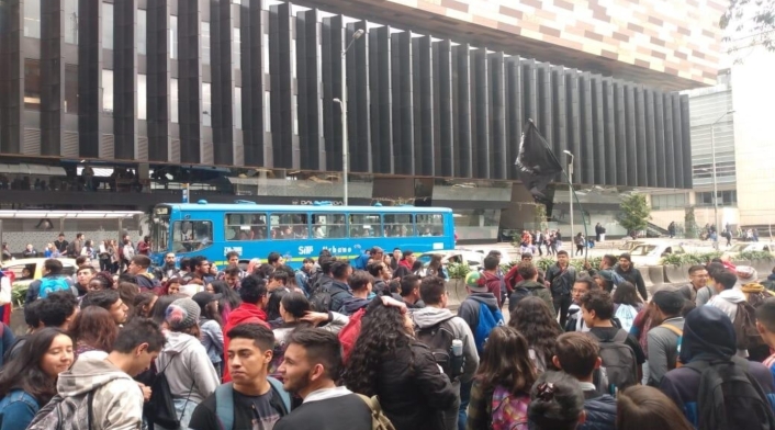Inician marchas pacificas hacía la alcaldía de Bogotá