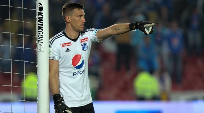 Nicolás Vikonis Nicolás Vikonis