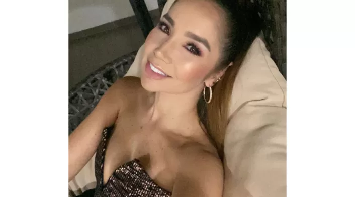 Paola Jara, cantante de música popular.