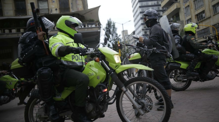 Policías durante marchas en Bogotá Policías durante marchas en Bogotá