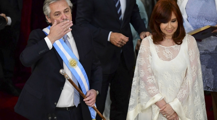 Alberto Fernández y Cristina Fernández asumen el poder