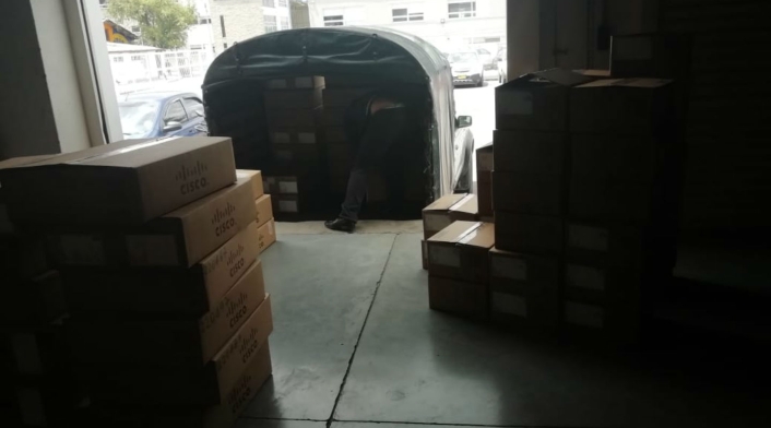 Equipos que Aerocivil tiene en una bodega
