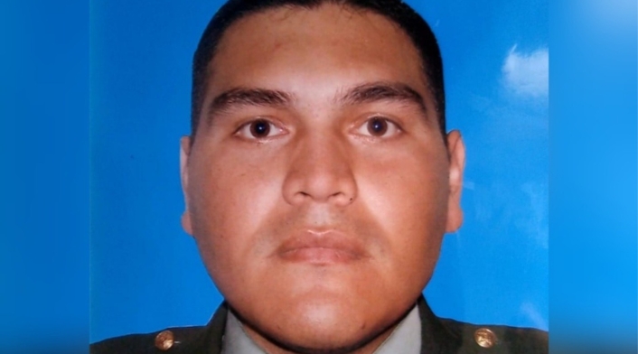 Arnoldo Verú, policía herido con papa bomba Arnoldo Verú, policía herido con papa bomba