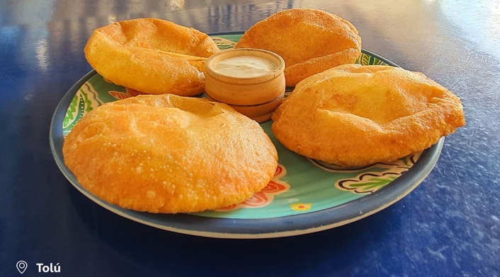 Arepa de Huevo Arepa de Huevo