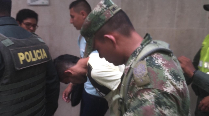 Traslado de presunto implicado en el asesinato de esposos en Magdalena