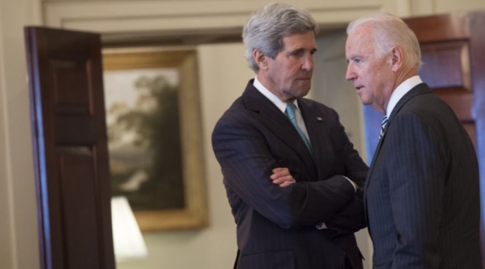 John Kerry y Joe Biden