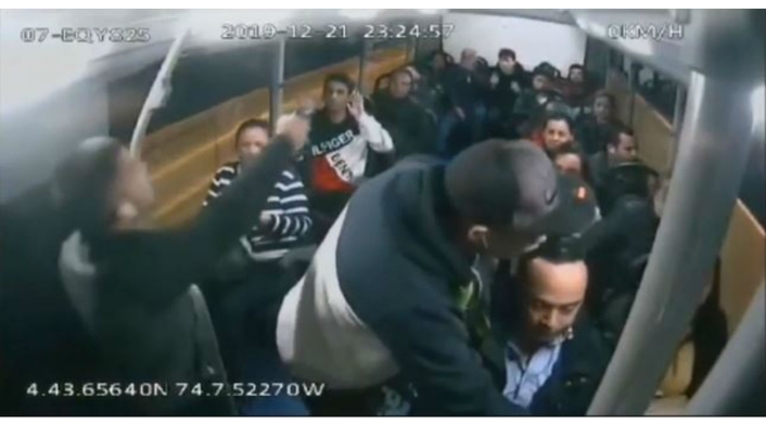 Robo en bus intermunicipal a Cota