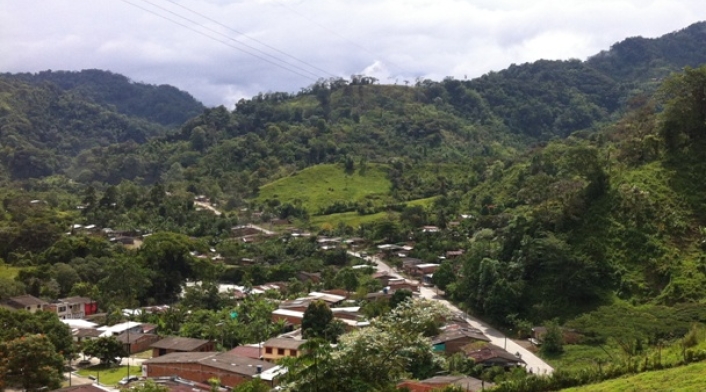 Paso por Santa Cecilia - Risaralda