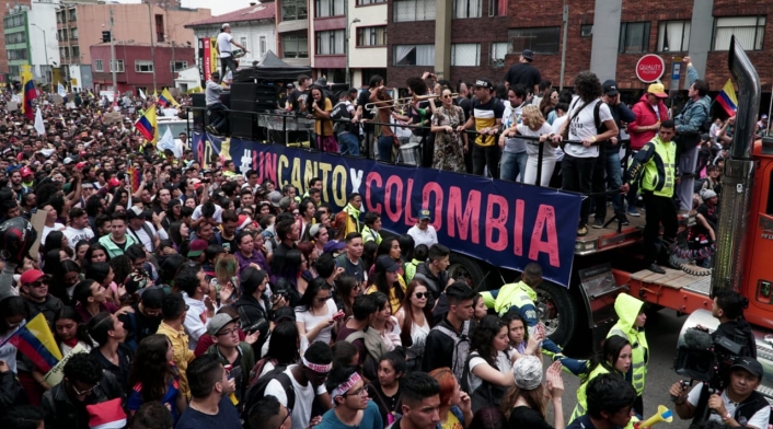 CANTO POR COLOMBIA