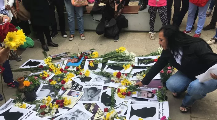 Familiares de muertos en combate y falsos positivos claman por los restos de sus seres queridos