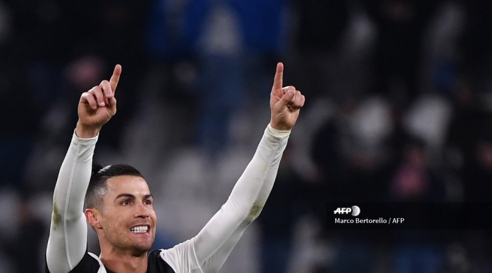 Cristiano Ronaldo Cristiano Ronaldo