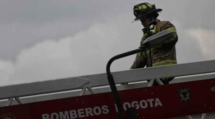 Incendio en fabrica de pinturas
