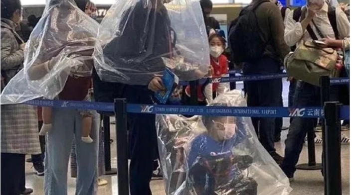 Improvisadas tácticas de los chinos para evitar el coronavirus