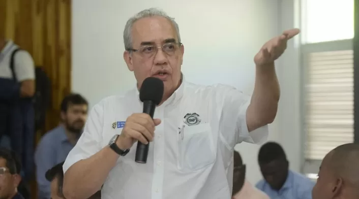 Pablo Elías González Pablo Elías González