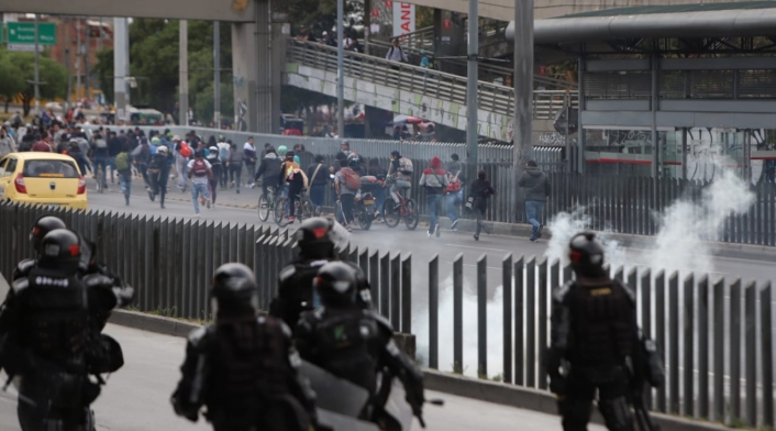 Enfrentamientos en la avenida de las Américas
