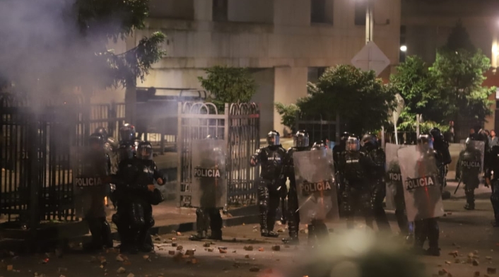 Enfrentamientos en la Plaza de Bolívar