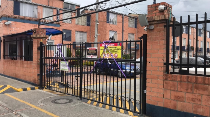 Conjunto donde vivían los niños fallecidos