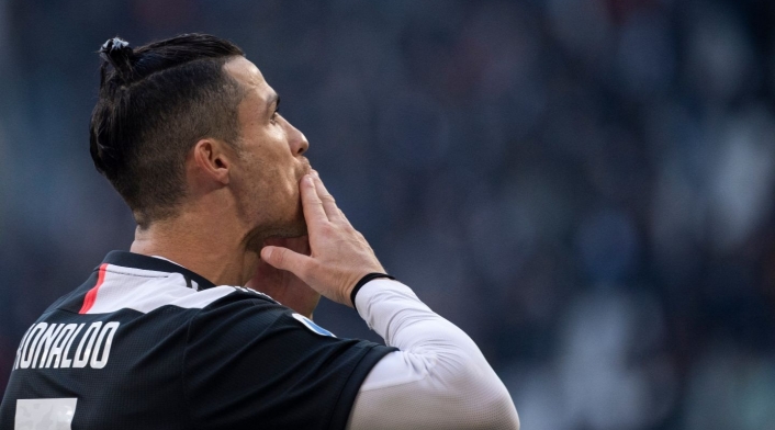 Cristiano Ronaldo Cristiano Ronaldo
