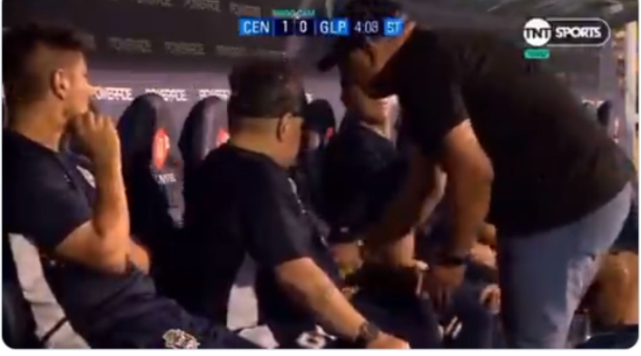 Diego Maradona estaría regresando al consumo de drogas Diego Maradona estaría regresando al consumo de drogas