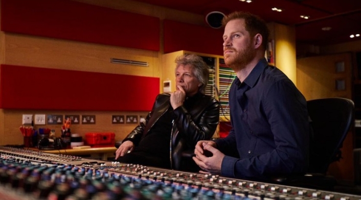 Príncipe Harry y Jon Bon Jovi