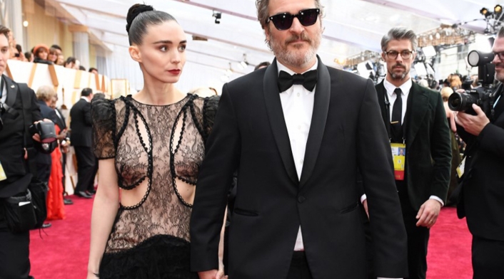 Joaquín Phoenix - Rooney Mara