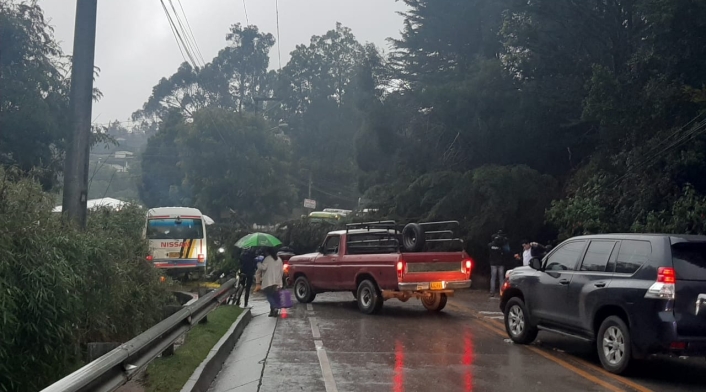 Bloqueo en vía La Calera - Referencia Bloqueo en vía La Calera - Referencia