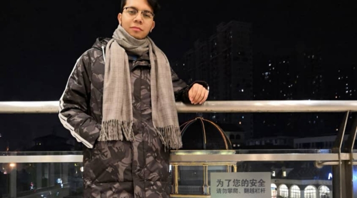 Julián Vélez, colombiano que se quedó en Wuhan