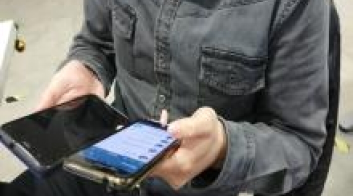 Las compañías tecnológicas se comprometieron a publicar abiertamente "información sobre el trabajo" que estén llevando a cabo para que terceros puedan fiscalizarlo.