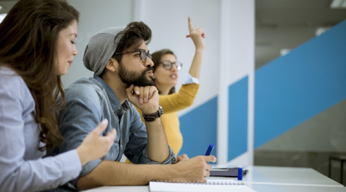 Hay una nueva política de Estado en la Educación Superior en Colombia con la reforma tributaria. Estudiantes universitarios