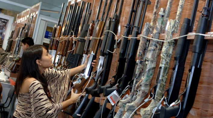 El coronavirus disparó la venta de armas en EE.UU., una nueva preocupación para el mundo.