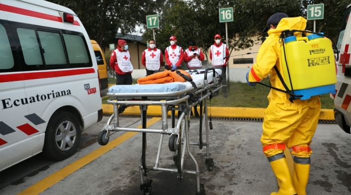Trabajadores de la salud atienden coronavirus en Ecuador Trabajadores de la salud atienden coronavirus en Ecuador