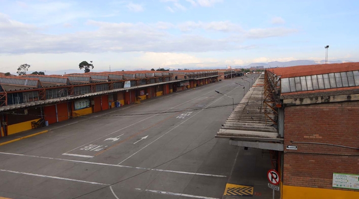 Así fue el proceso de desinfección de Corabastos en Bogotá en medio de la amenaza del coronavirus.