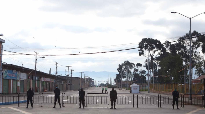 Así fue el proceso de desinfección de Corabastos en Bogotá en medio de la amenaza del coronavirus.