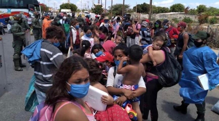 Migrantes venezolanos en la zona de frontera