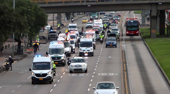Caravana de ambulancias en Bogotá