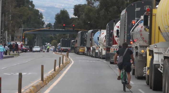 Bloqueos en portal de Usme en medio de la cuarentena en Bogotá Bloqueos en portal de Usme en medio de la cuarentena en Bogotá