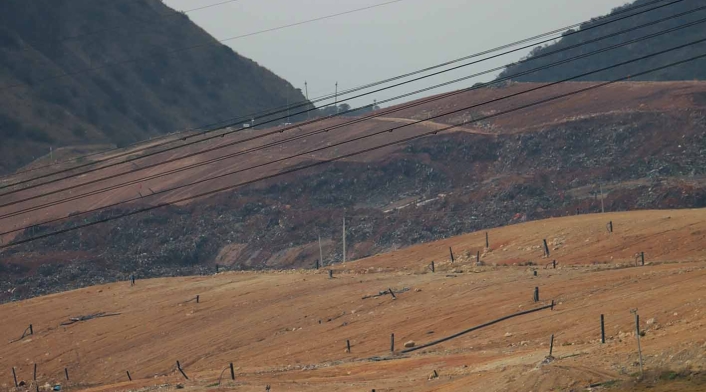 Los olores derivados de esta emergencia están afectando a la comunidad.