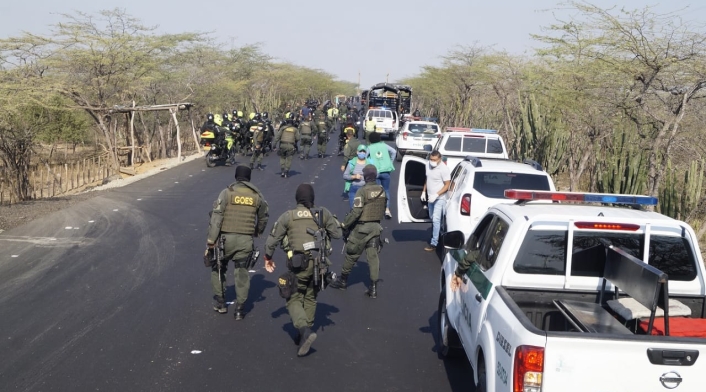 Intervención de las autoridades en las vías de La Guajira